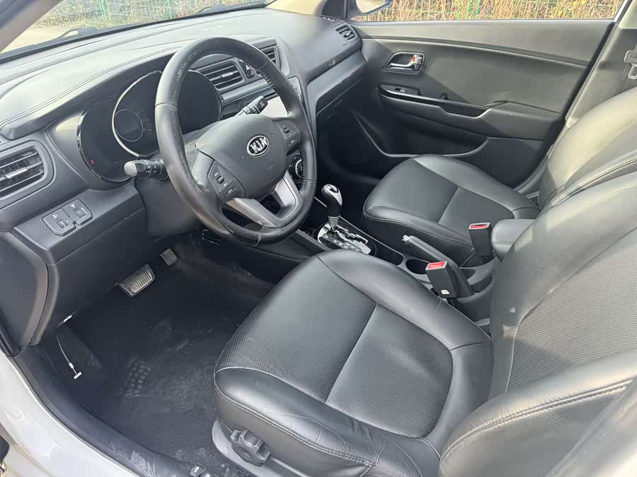 Kia K2 2013 image de voiture #9