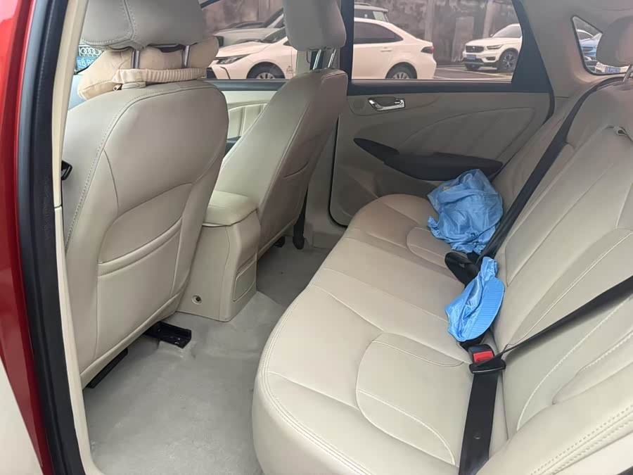 Chery Arrizo 7 2015 صورة سيارة #9