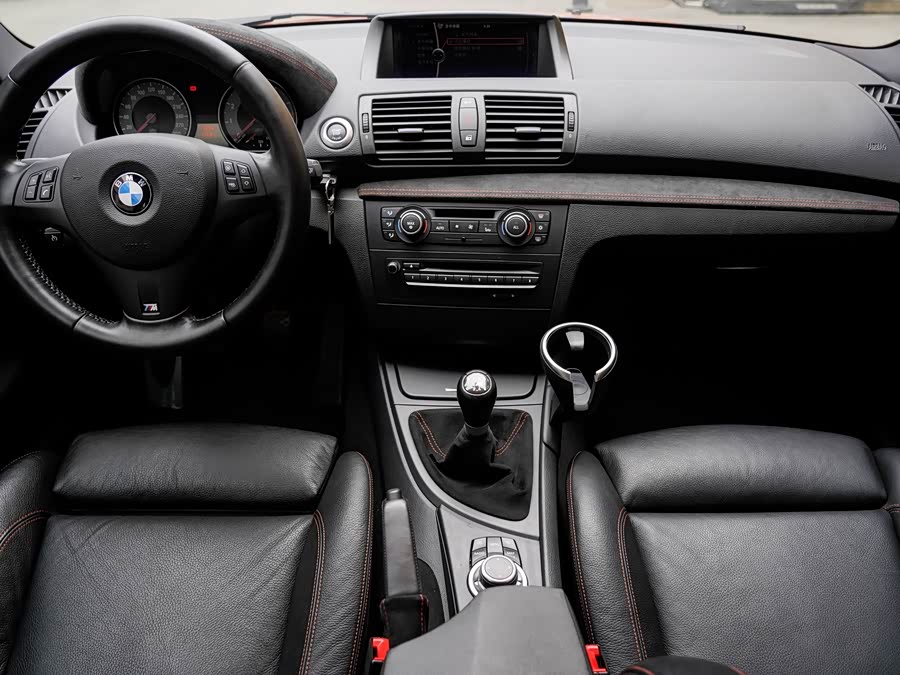 BMW 1 Series M 2012 immagine di auto #9