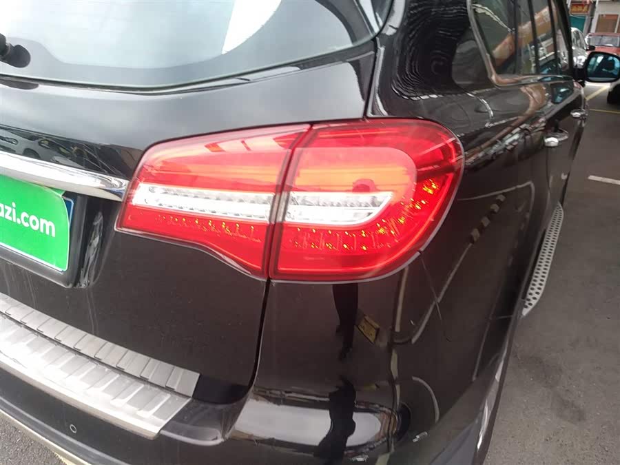 Haval H8 2015 car image #9