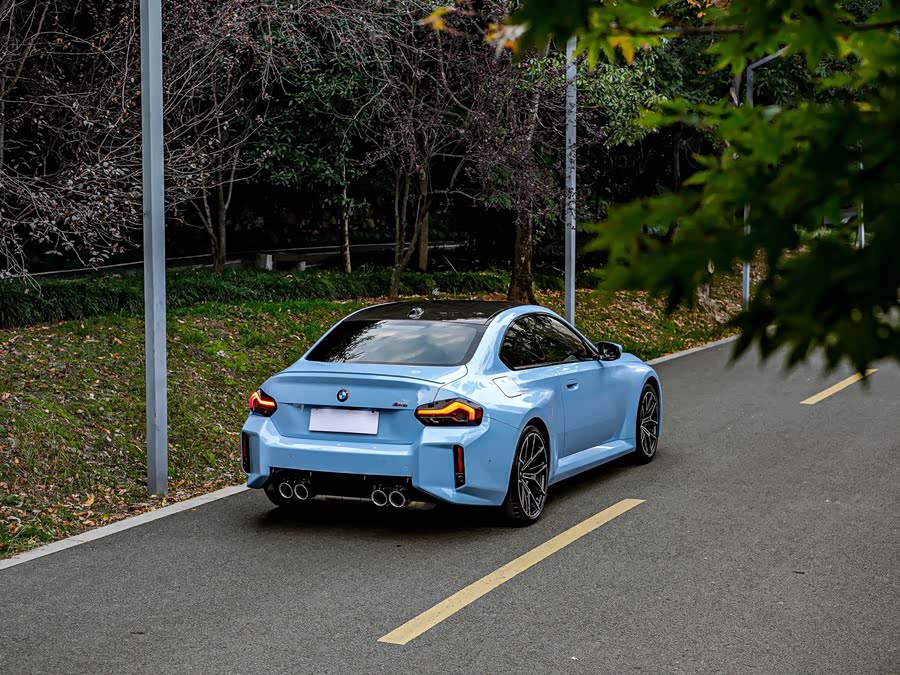 BMW M2 2023 car image #9