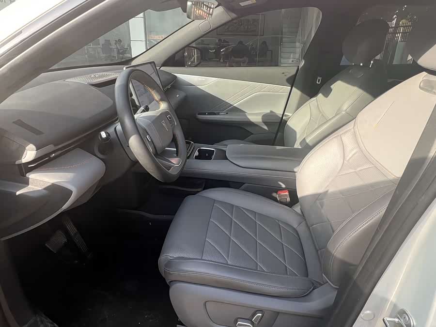 Deepal S05 2024 car image #9