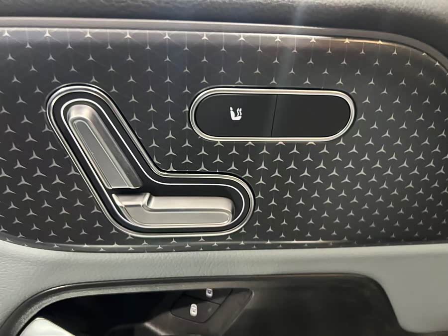 Mercedes-Benz EQB Class 2025 #9 Mercedes-Benz EQB Class 2025 immagine di auto #9