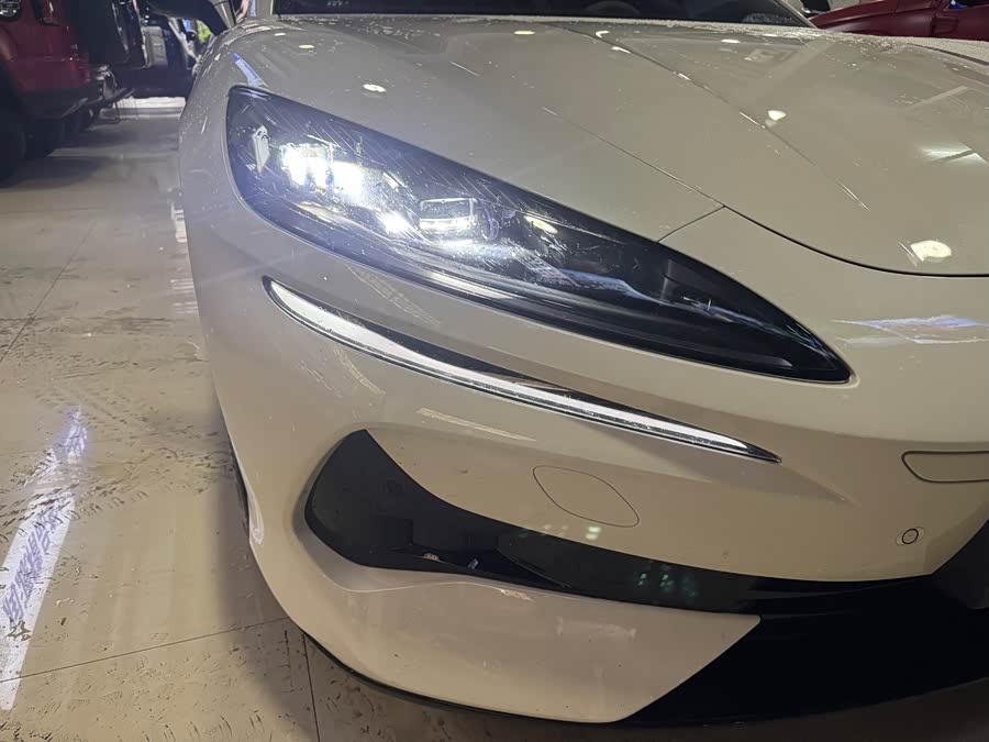 Denza Z9GT 2023 immagine di auto #9