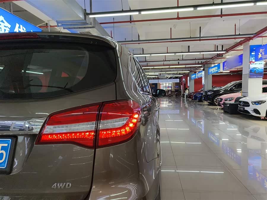 Haval H8 2018 изображение автомобиля #9