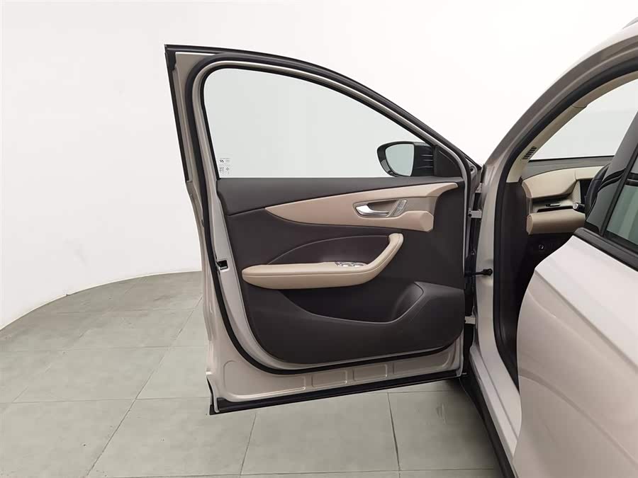 MG ES5 2024 #9 MG ES5 2024 car image #9