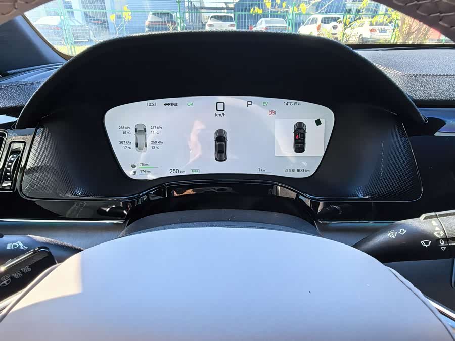 BYD Tang New Energy 2025 صورة سيارة #9