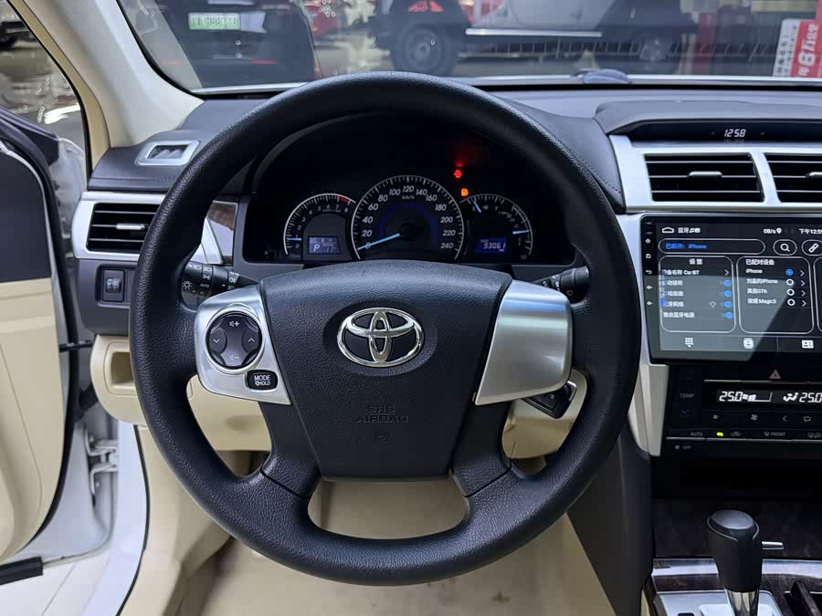 Toyota 2016 car image #9
