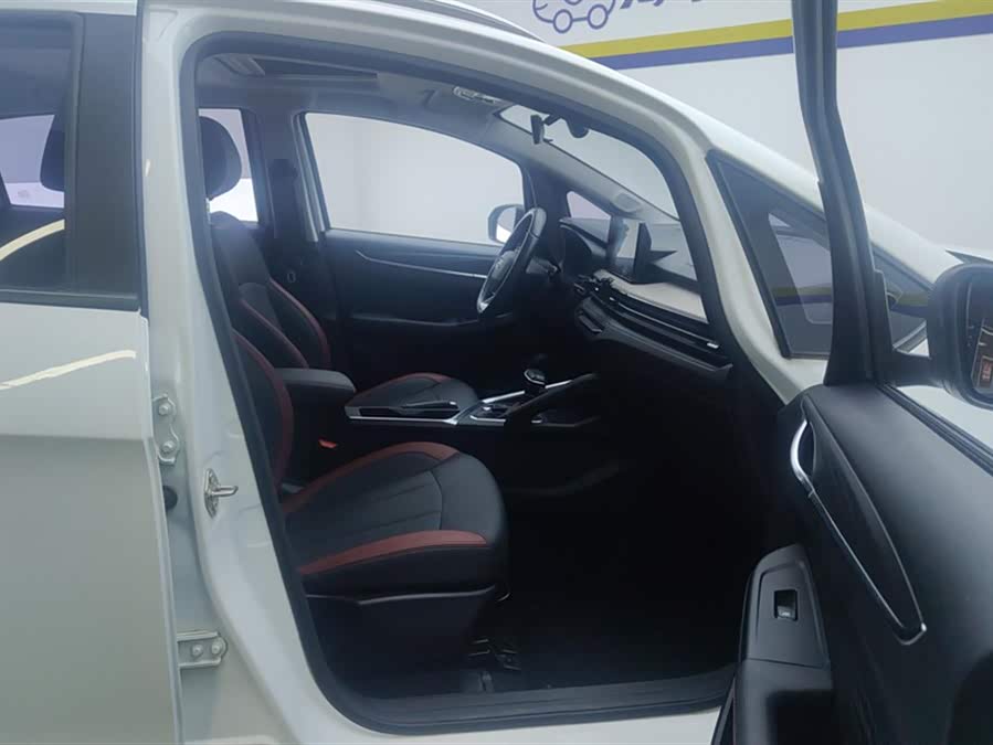 GEELY Vision X3 2021 car image #9