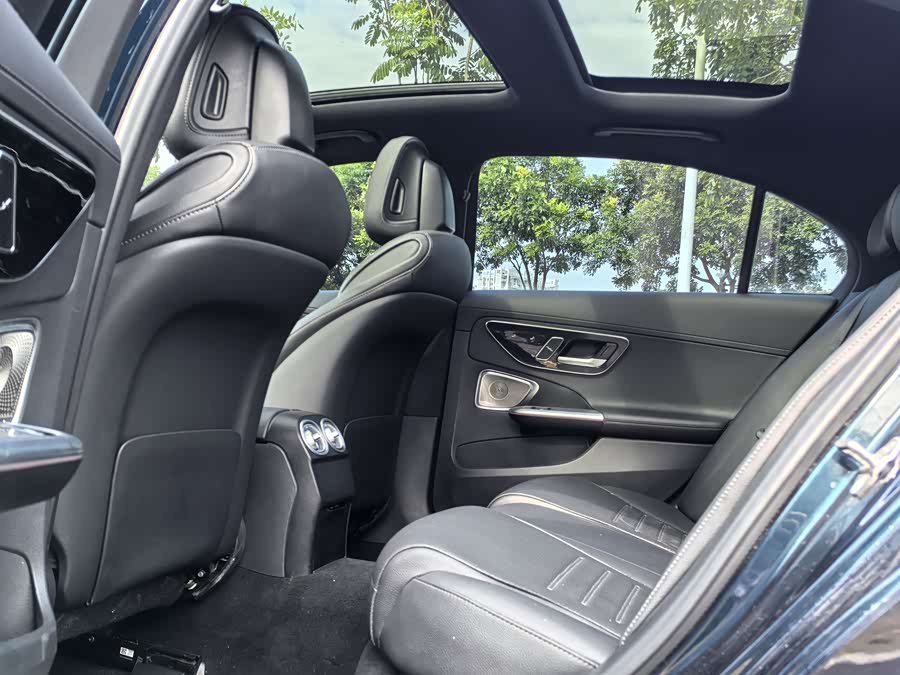 Mercedes-Benz C Class 2023 car image #9