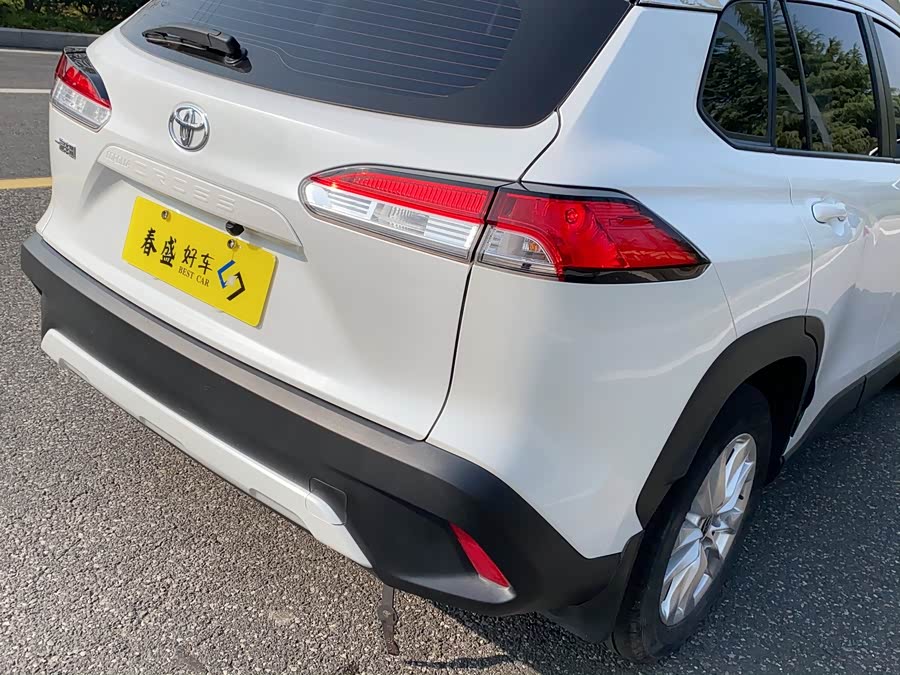 Toyota Corolla Cross 2023 immagine di auto #9