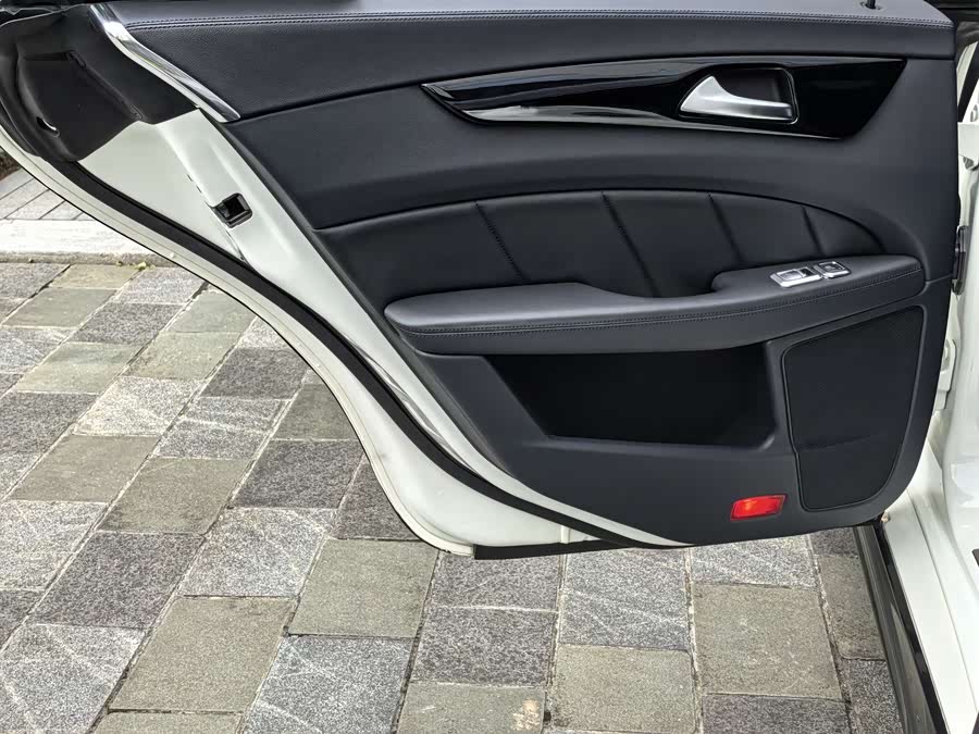 Mercedes-Benz CLS AMG 2017 car image #9