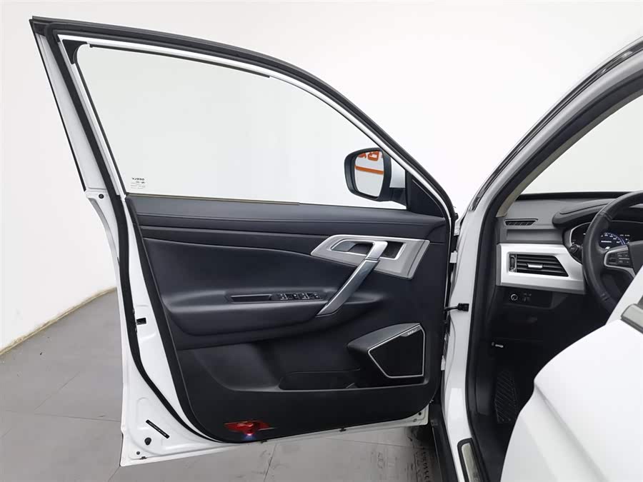 GEELY Boyue 2022 car image #9