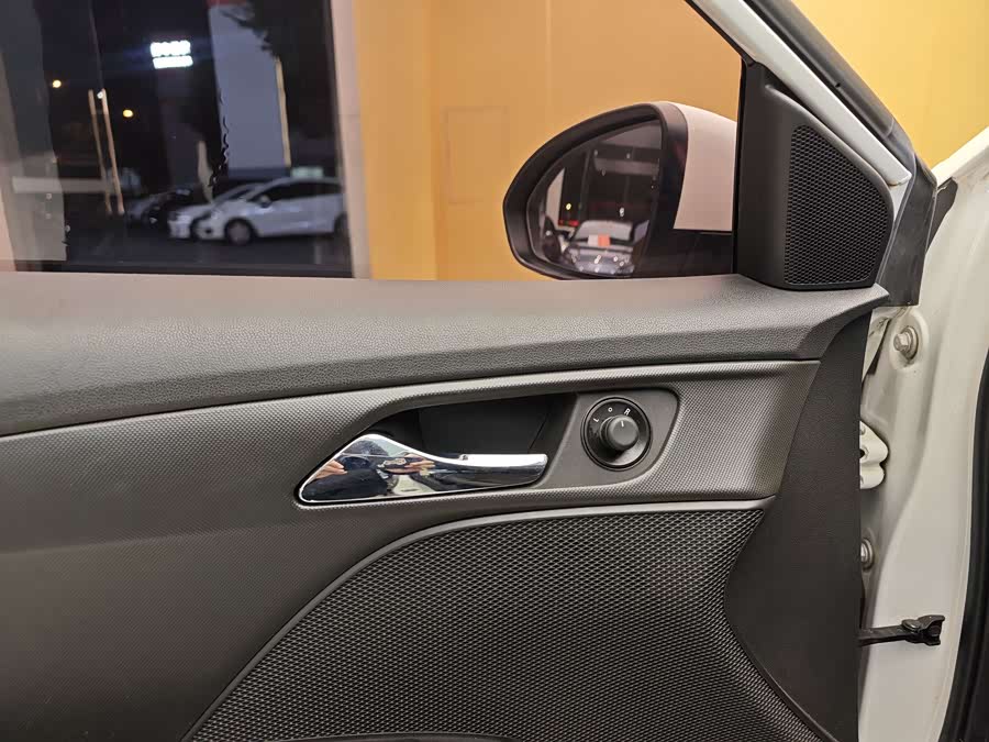 雪佛兰 科沃兹 2018 汽车图片 #9