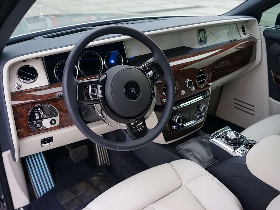 劳斯莱斯 幻影 2020 汽车图片 #9