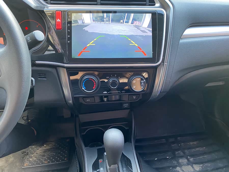 Honda Greiz 2017 #9 Honda Greiz 2017 صورة سيارة #9