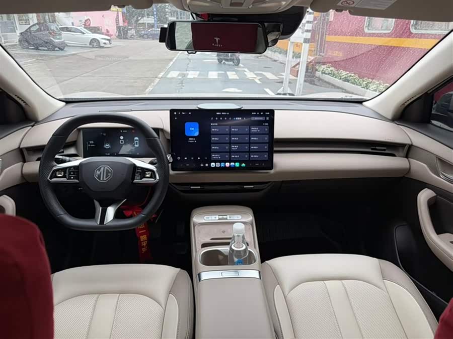 MG ES5 2024 car image #9