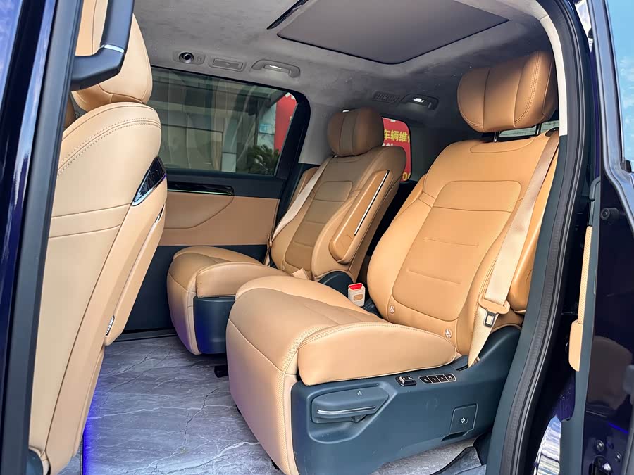 GAC Trumpchi E8 New Energy 2023 car image #9