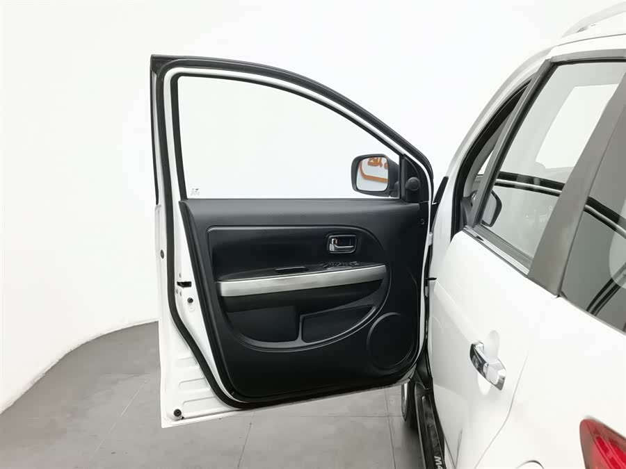 Great Wall M4 2015 #9 Great Wall M4 2015 car image #9