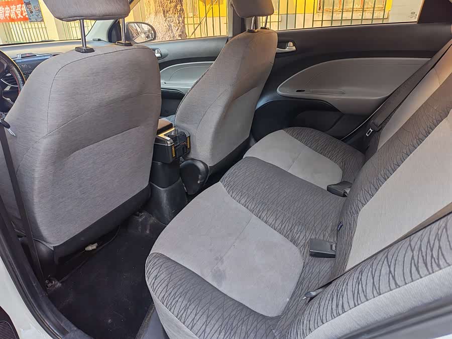 Kia Pegas 2017 image de voiture #9