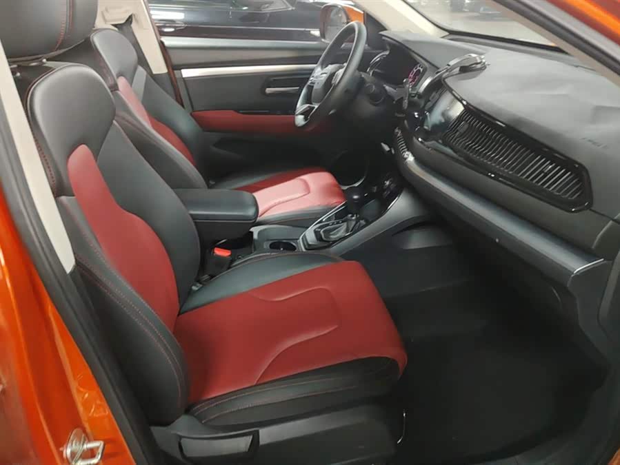 Haval H2s 2018 #9 Haval H2s 2018 car image #9