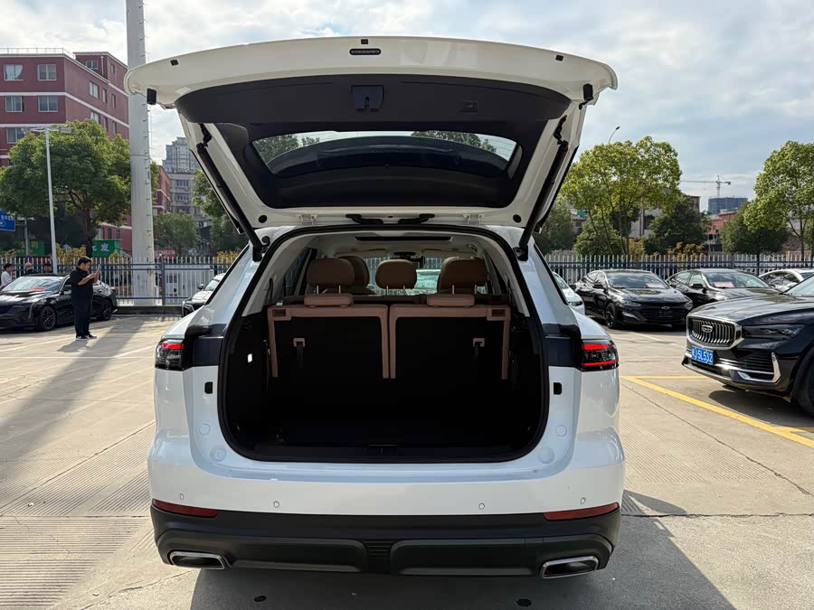 Chery Tiggo8L 2025 car image #9