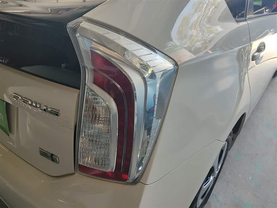 Toyota Prius 2013 #9 Toyota Prius 2013 car image #9