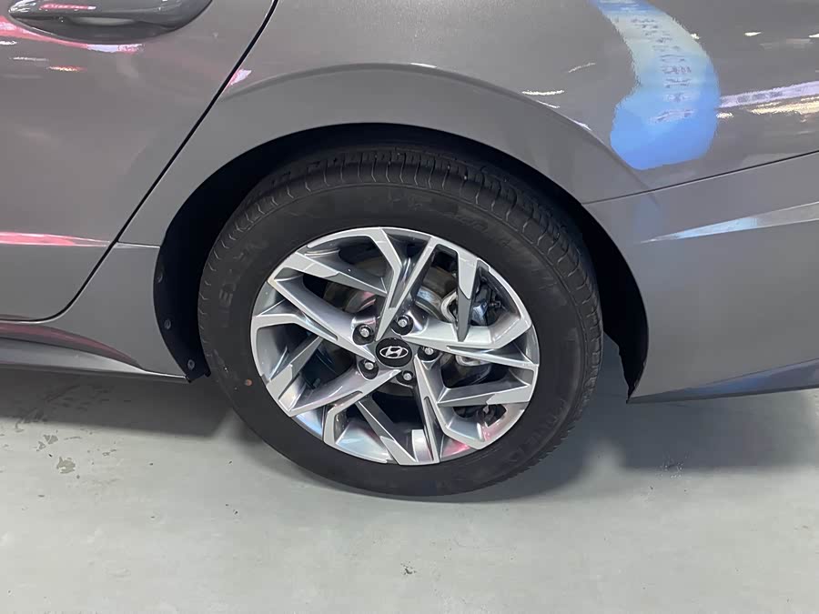 Hyundai Sonata 2022 car image #9