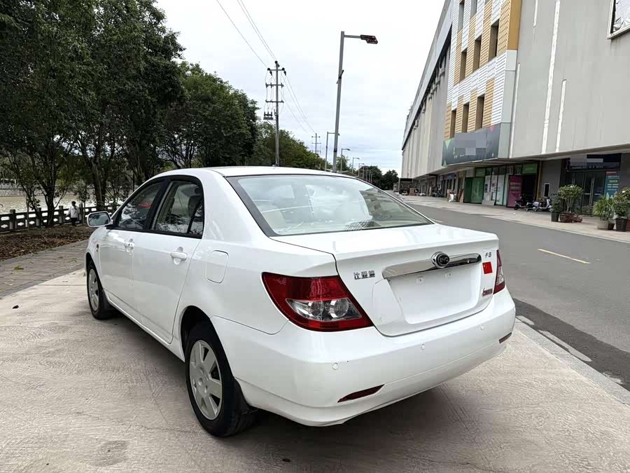 BYD F3 2014 #9 BYD F3 2014 car image #9