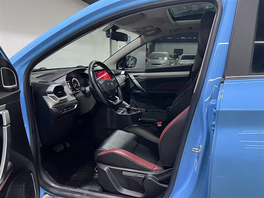 GEELY Coolray 2021 car image #9