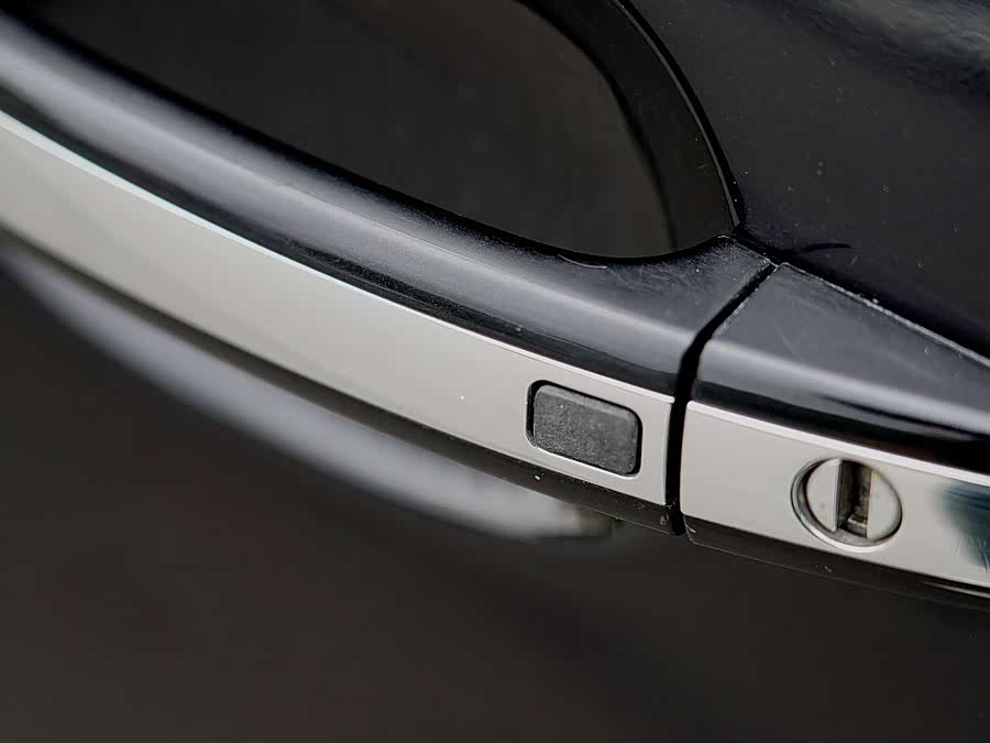 Volkswagen Pheaton 2012 immagine di auto #9