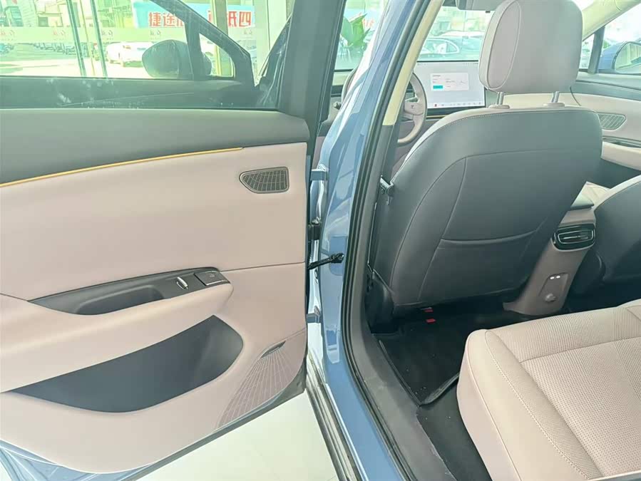 HongQi TianGong 06 2025 car image #9