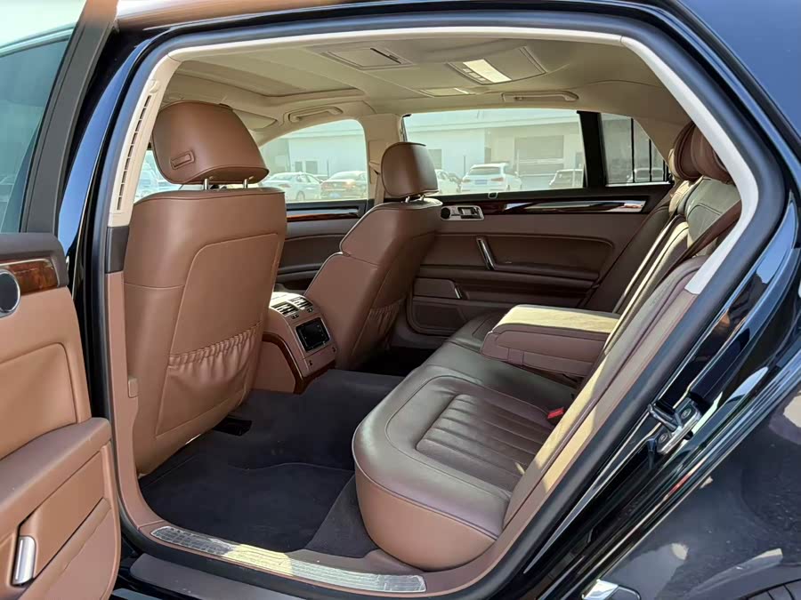 Volkswagen Pheaton 2016 immagine di auto #9