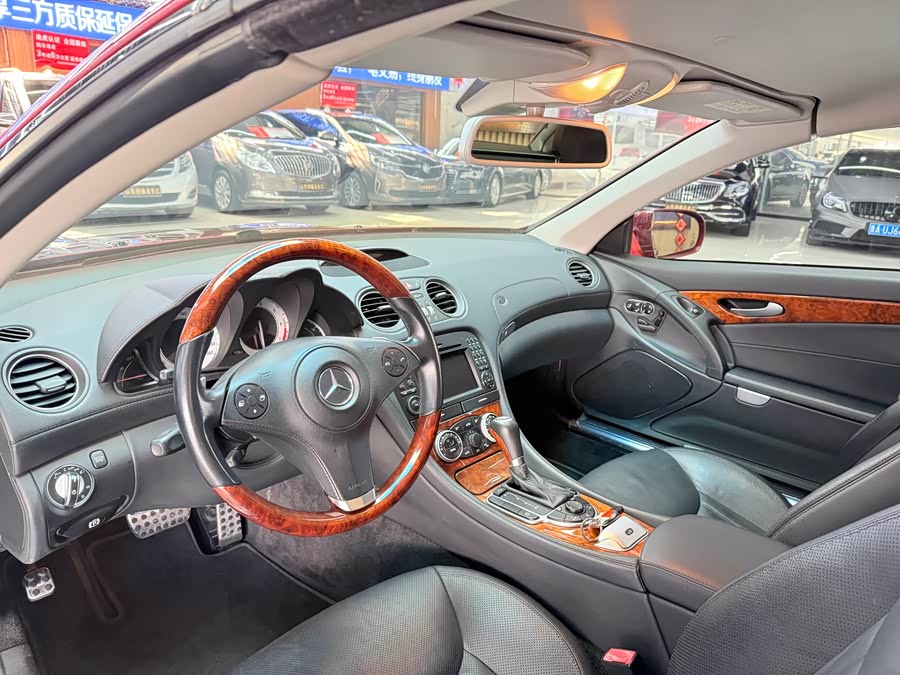 Mercedes-Benz SL Class 2011 car image #9