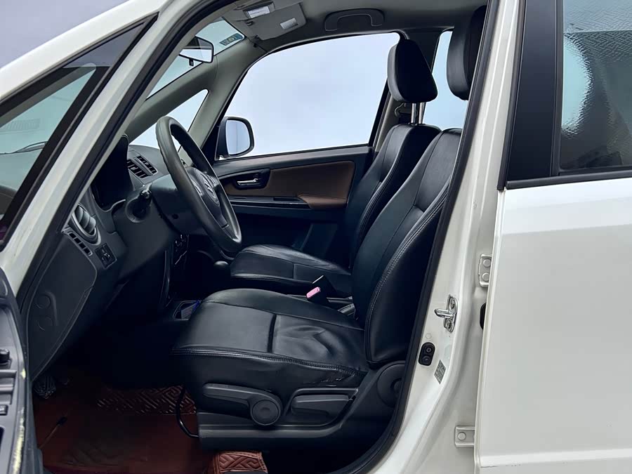 铃木 天语 SX4 2013 汽车图片 #9