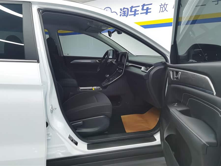 Haval M6 2023 car image #9