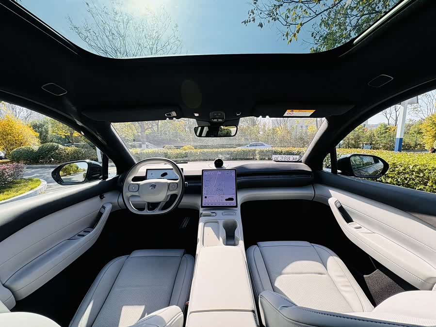 NIO ES6 2025 car image #9