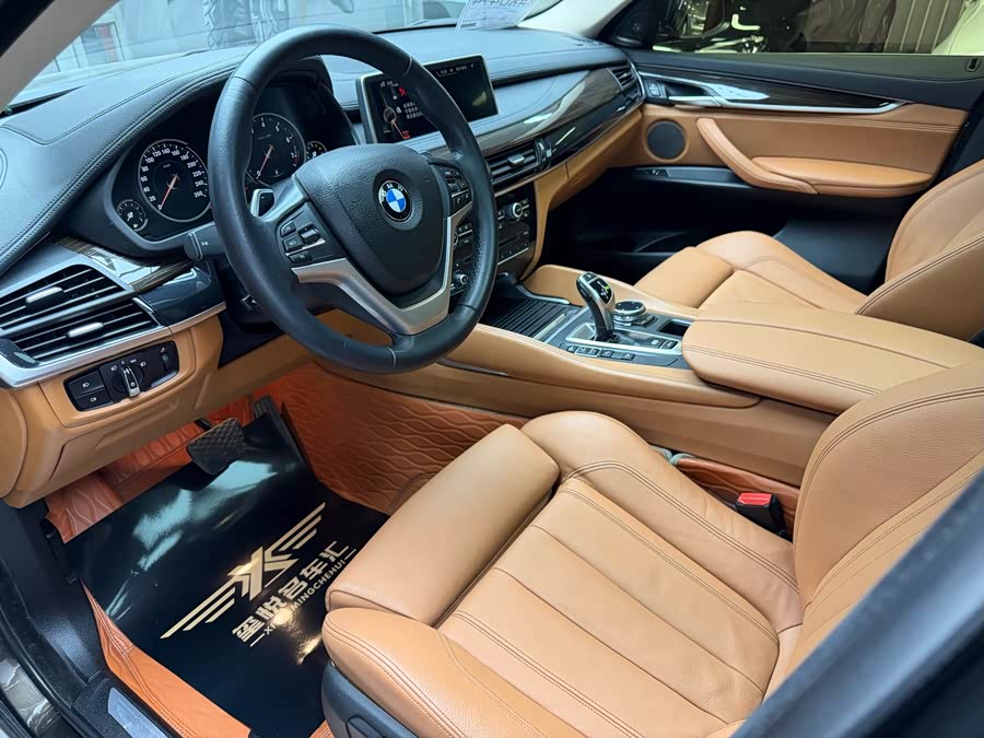 BMW X6 2016 car image #9