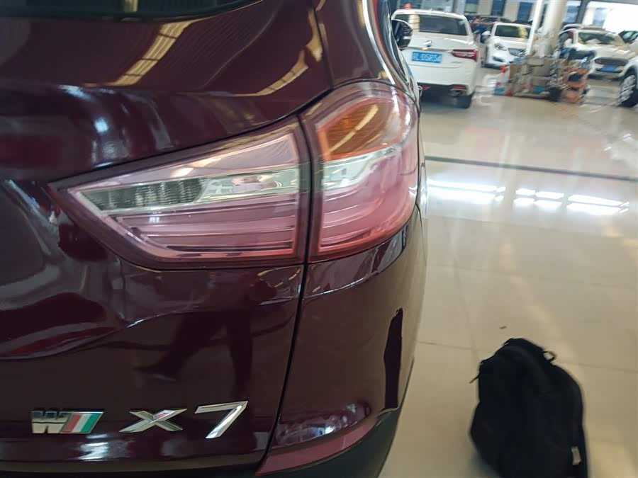 SWM X7 2016 imagen de coche #9