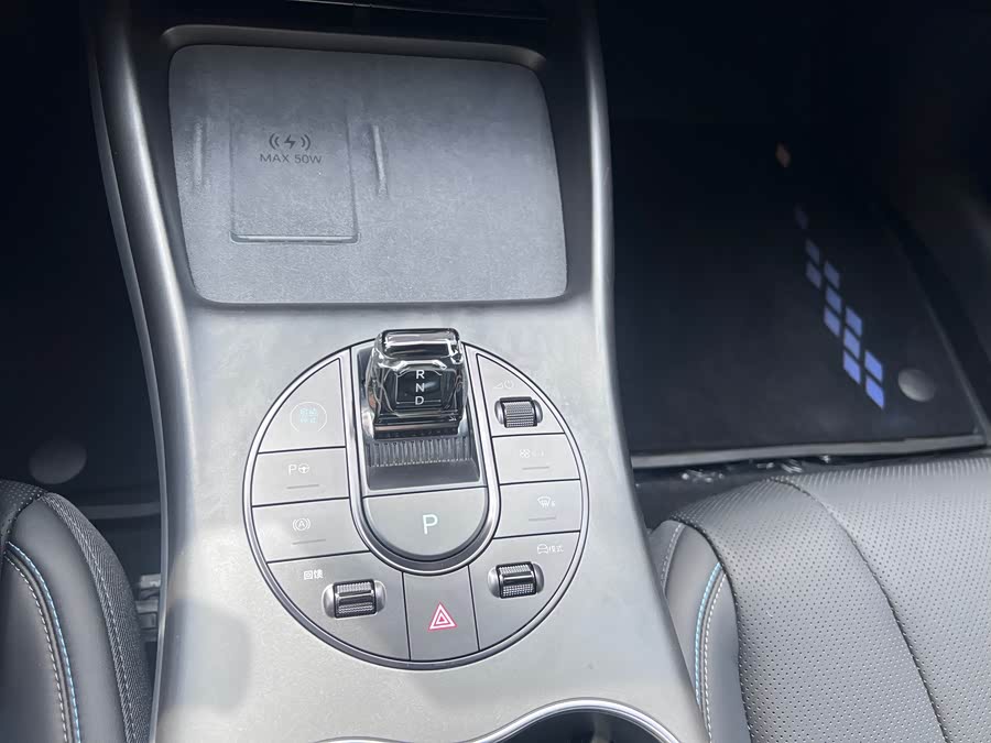 BYD Seal 2025 #9 BYD Seal 2025 car image #9