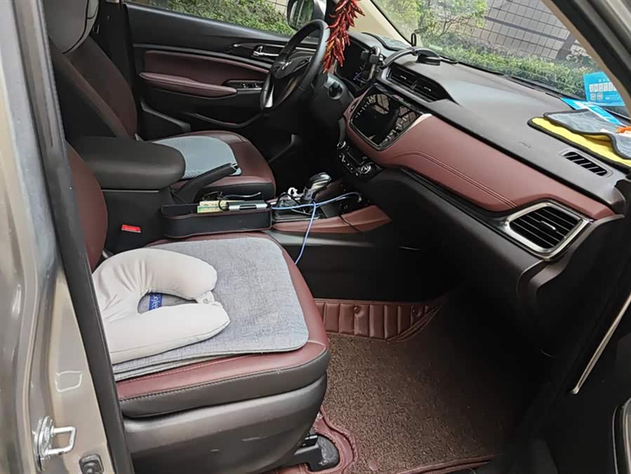 Changan Linmax 2017 #9 Changan Linmax 2017 car image #9