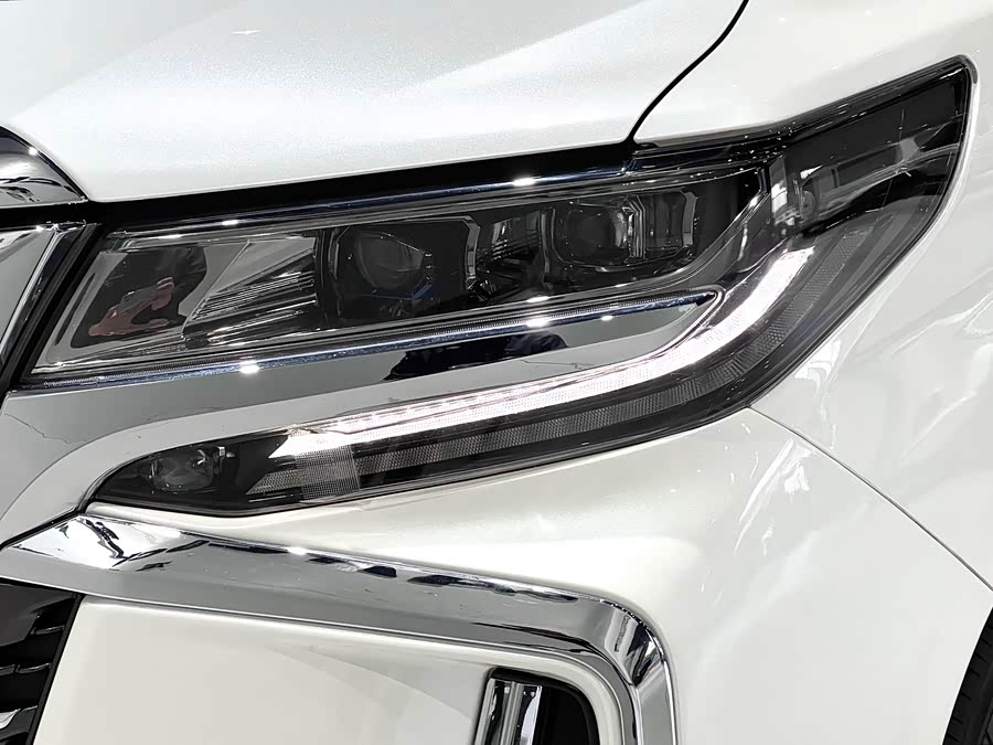 丰田 埃尔法 2018 汽车图片 #9