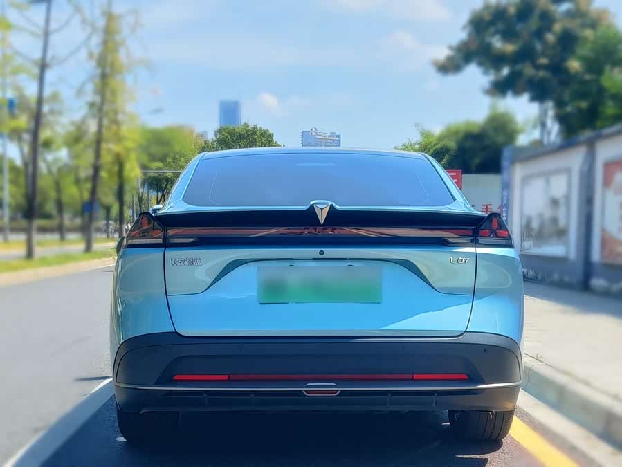 Deepal L07 2024 car image #9