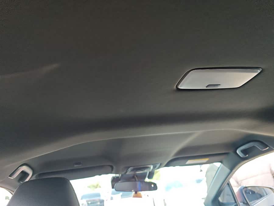 Toyota bZ4X 2024 immagine di auto #9