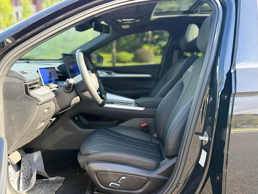 GEELY Preface 2024 car image #9