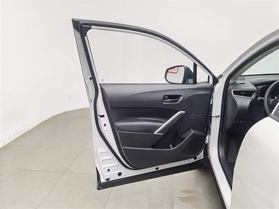 丰田 卡罗拉锐放 2025 汽车图片 #9