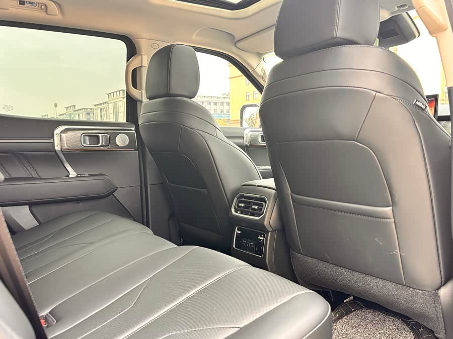 Tank 400 2024 imagem de carro #9