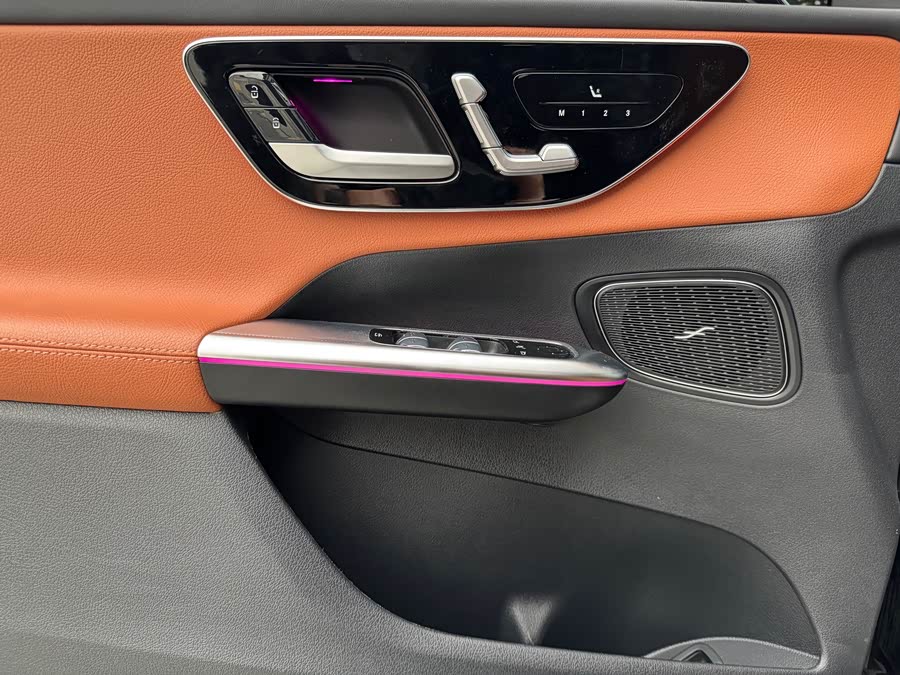 Mercedes-Benz GLC Class 2024 #9 Mercedes-Benz GLC Class 2024 car image #9