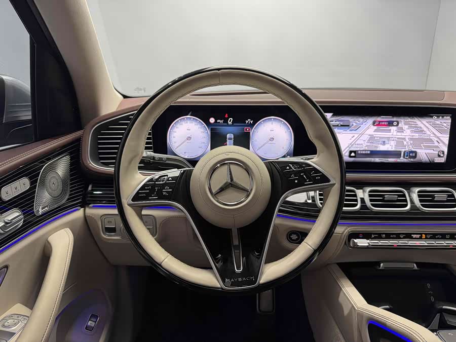 Mercedes-Benz Maybach GLS 2024 imagen de coche #9