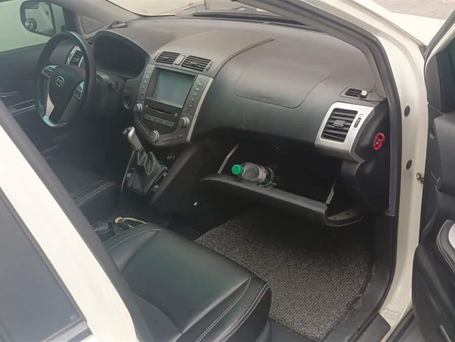 BYD S6 2013 #9 BYD S6 2013 car image #9